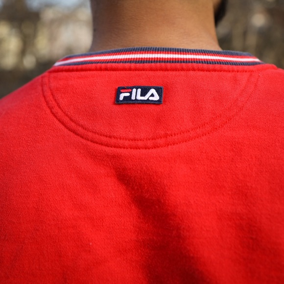 Size Men’s Large Red Vintage Fila Crewneck - Picture 7 of 7
